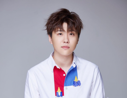 抖音在亿万人海相遇是什么歌